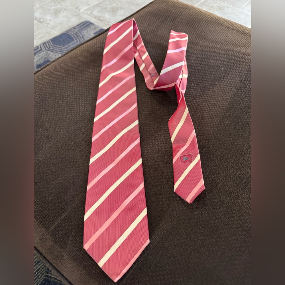 Burberry tie